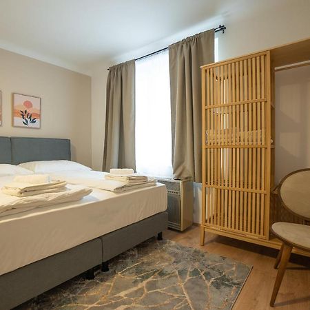 A 2-Bedroom Apartment With A King-Size Bed And A Balcony Is Located Just A 15-Minute Walk From Stephansplatz. Viena Exterior foto